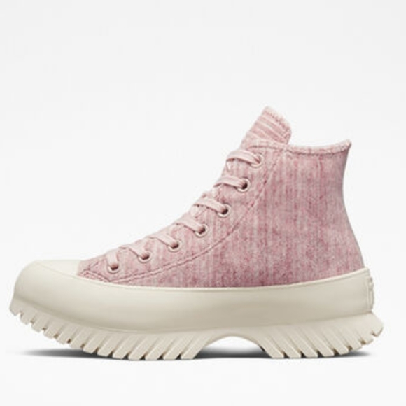 Chuck Taylor All Star Lugged 2.0 Velour - Picture 2 of 4